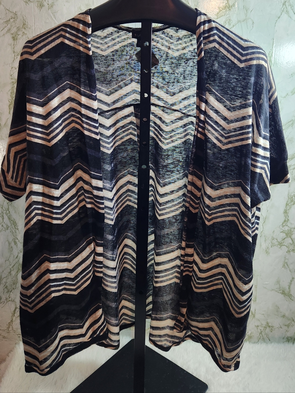 TORRID Chevron Design Short Sleeve Duster